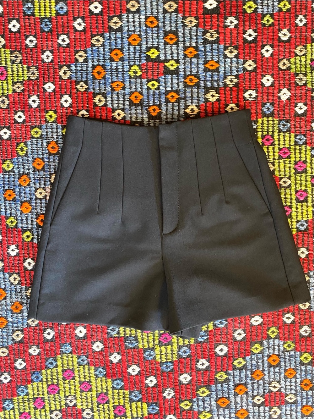 Zara Black High-Waist Tailored Pleat Shorts